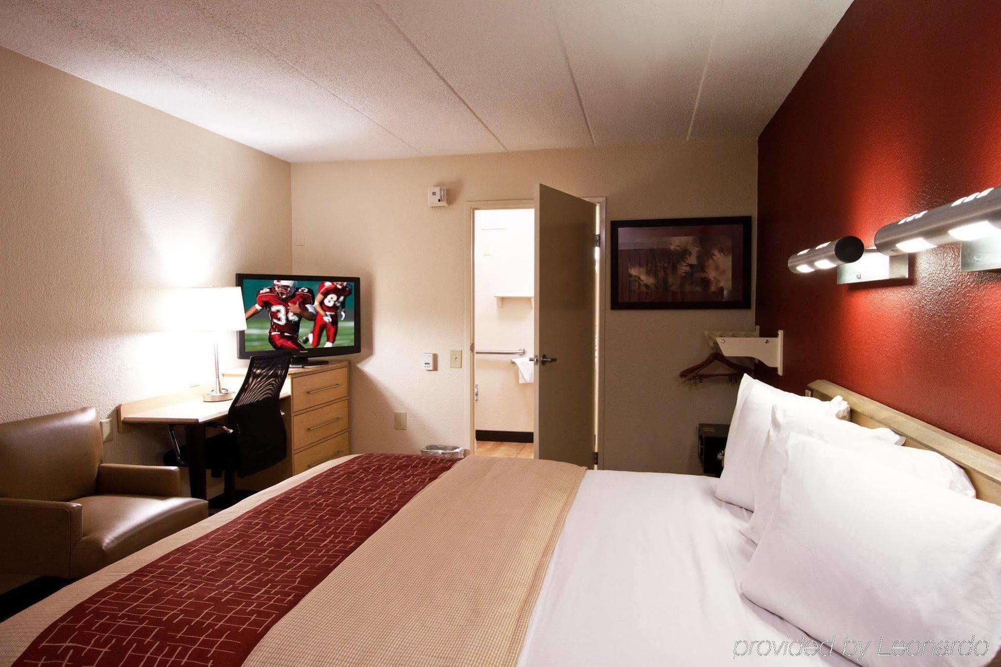 Red Roof Inn Cleveland - Westlake Eksteriør billede