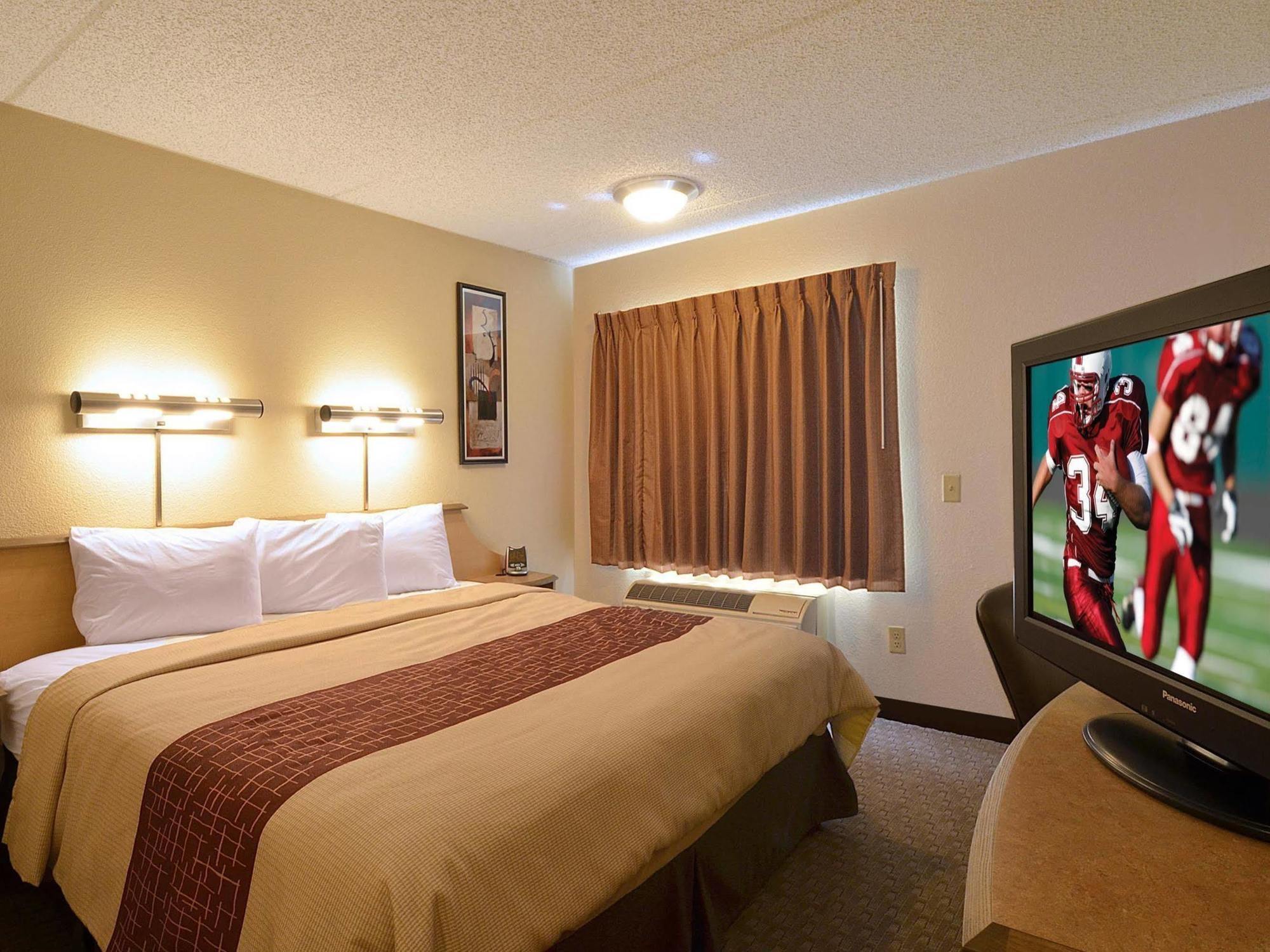 Red Roof Inn Cleveland - Westlake Eksteriør billede