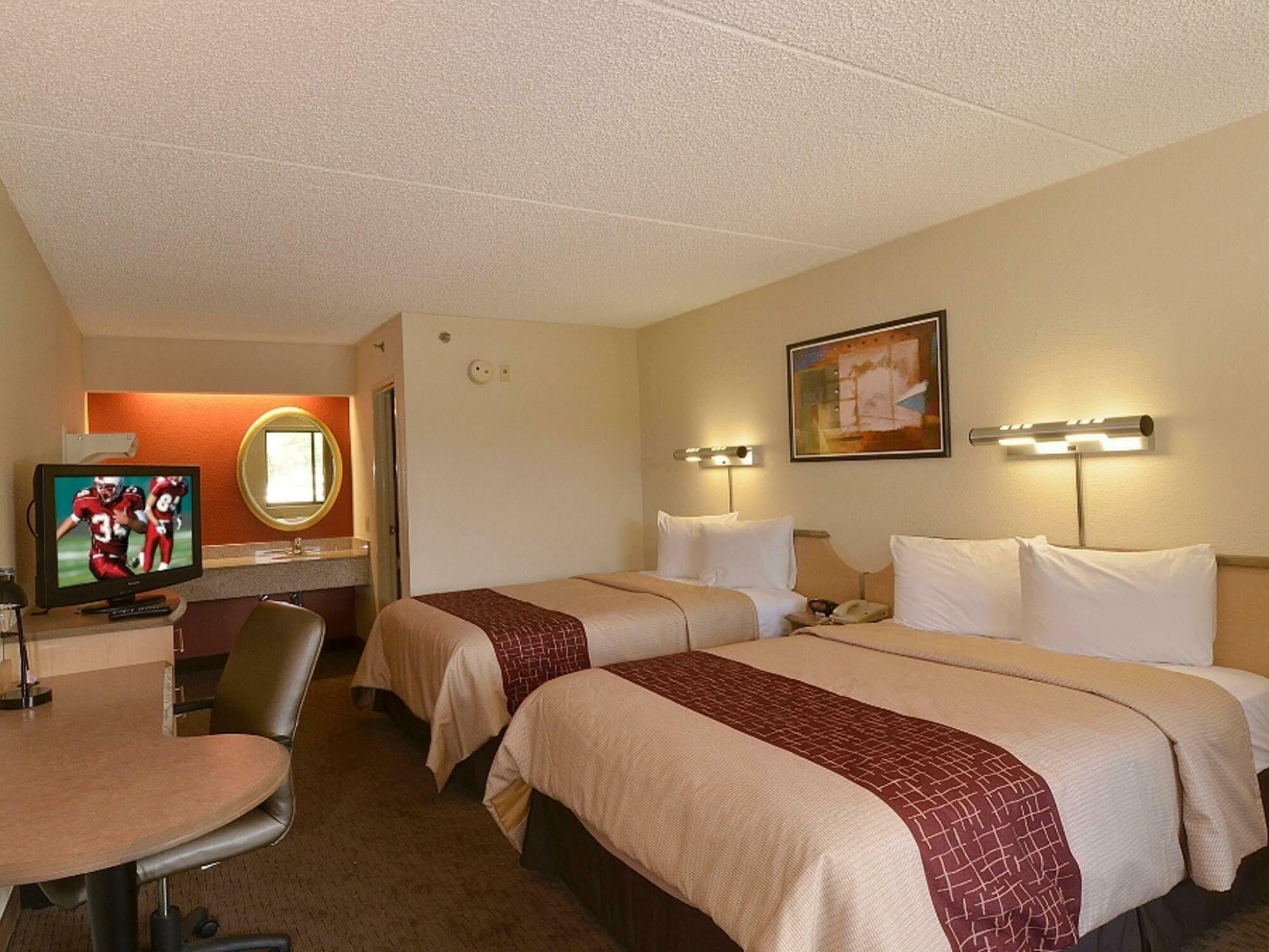 Red Roof Inn Cleveland - Westlake Eksteriør billede